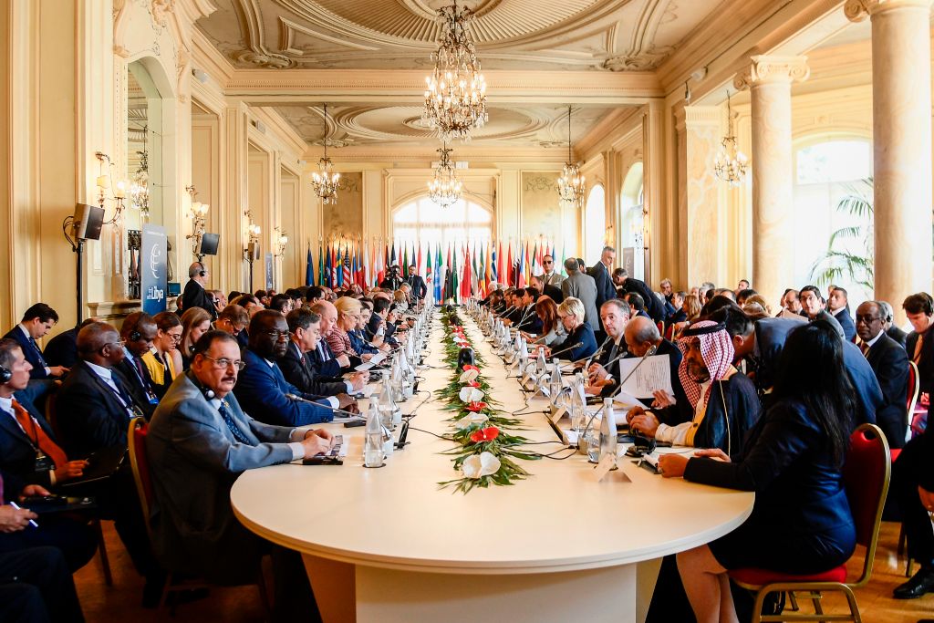 Heads of State, ministers and special envoys attend on November 13, 2018 an international conference on Libya at Villa Igiea in Palermo. 