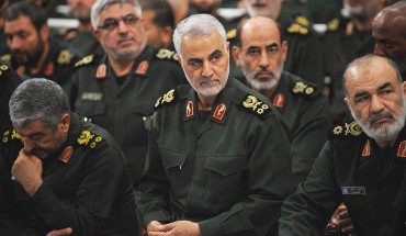 Iranian Quds Force commander Qassem Soleimani (C) attends Iranian supreme leader Ayatollah Ali Khamenei's (not seen) meeting with the Islamic Revolution Guards Corps (IRGC) in Tehran, Iran on September 18, 2016. 