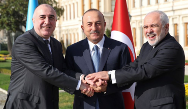Turkish Foreign Affairs Minister Mevlut Cavusoglu (C), Minister of Foreign Affairs of Iran, Javad Zarif (R) and Azerbaijani Minister of Foreign Affairs, Elmar Mammadyarov (L) pose for a photo prior the tripartite meeting of foreign ministers of Turkey, Azerbaijan and Iran in Istanbul, Turkey on October 30, 2018. 
