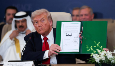 Photo by Suzanne Plunkett - Pool / Getty Images