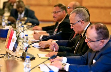 Egyptian Water Resources Minister Mohamed Abdel Aati (2nd R) participates with a delegation in the "Renaissance Dam" trilateral negotiations with his Sudanese and Ethiopian counterparts (unseen) in the Sudanese capital Khartoum on October 4, 2019.