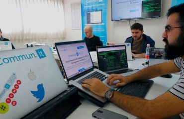 Photo by JACK GUEZ/AFP via Getty Images