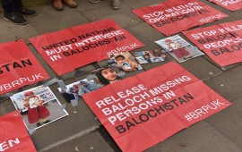 LONDON, ENGLAND - JANUARY 22: People campaign for the United Nations to intervene regarding Baloch missing persons in Balochistan, Pakistan close to Downing Street on January 22, 2019 in London, England. (Photo by John Keeble/Getty Images)