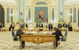Yemeni Deputy Prime Minister Ahmed Saeed al-Khanbashi (R) and Southern Transitional Council (STC) representative Nasser al-Habci (L) are seen during a signing ceremony of 'Riyadh Agreement' between the Yemeni government and the United Arab Emirates (UAE)-backed separatist forces, Southern Transitional Council (STC) in Riyadh, Saudi Arabia on November 05, 2019.