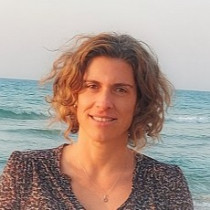 Maya Negev Profile Image