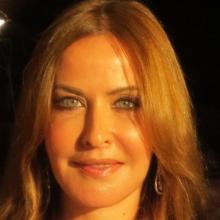 Mona Alami Headshot