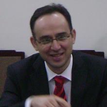 Selçuk Colakoğlu Headshot