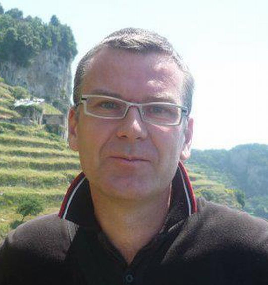 Simon Robins