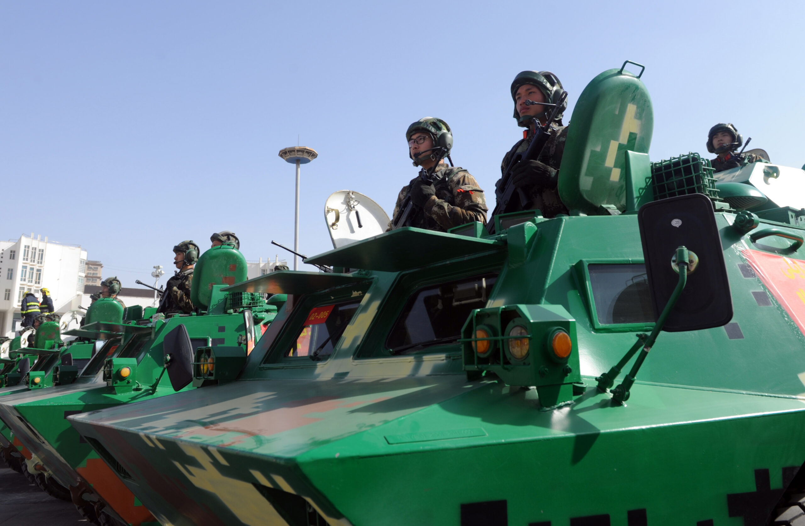 Military rally in Kashgar for anti-terrorism and maintaining stability