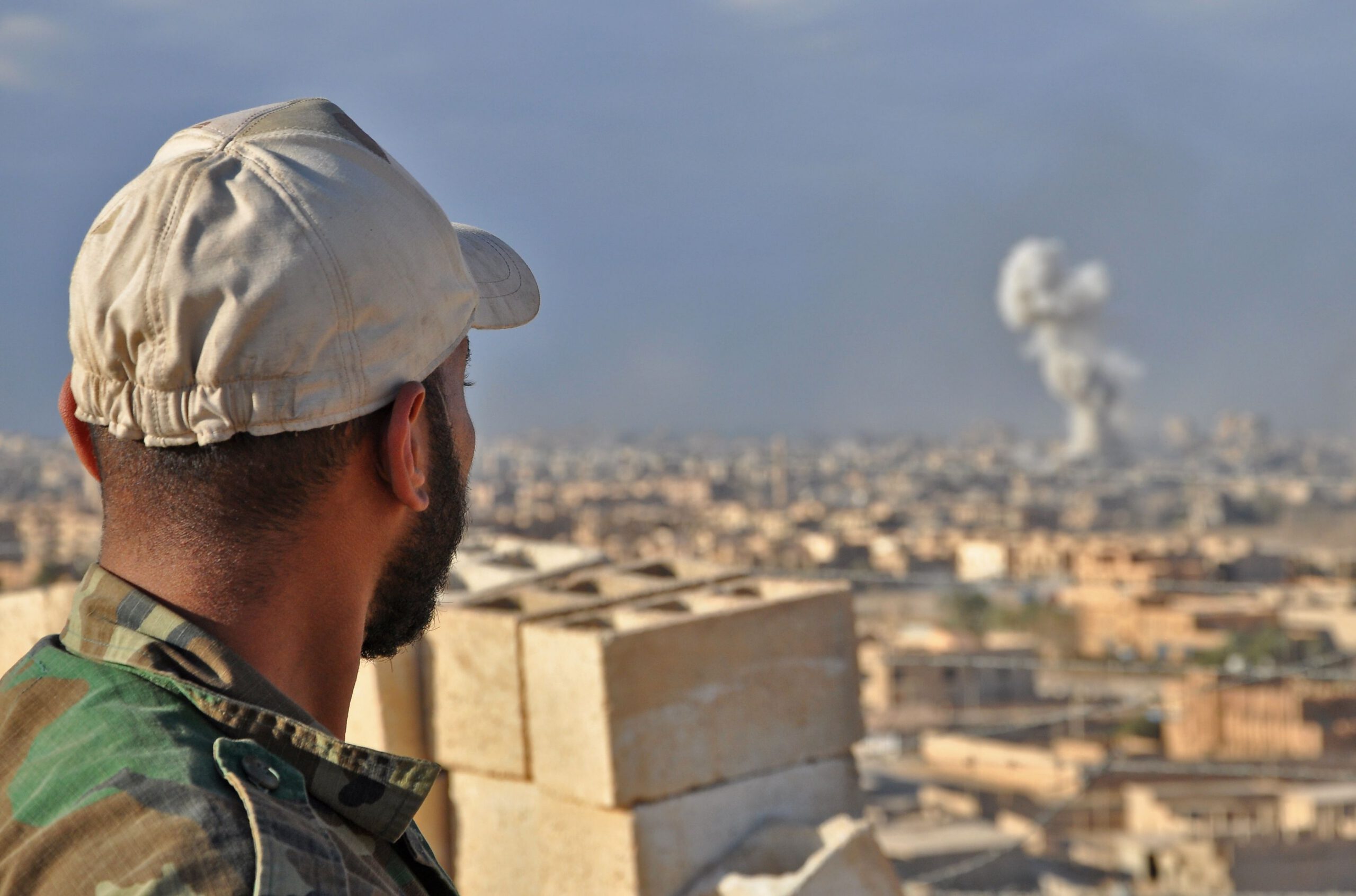 Regime forces outside Deir ez-Zor