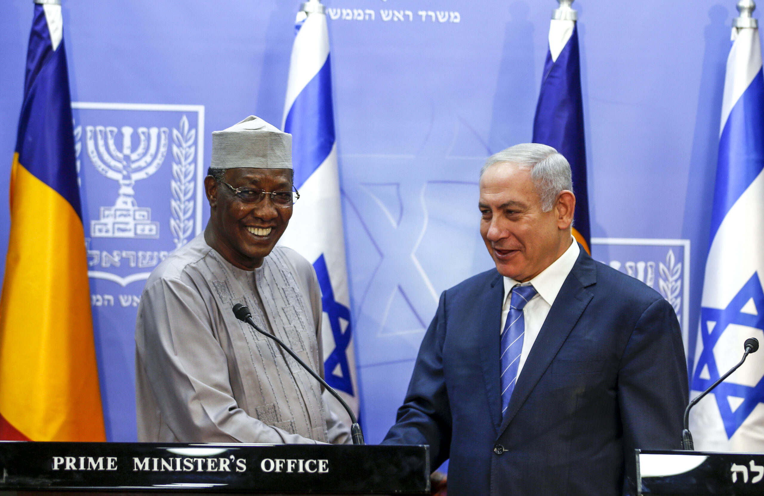 Israeli Prime Minister Benjamin Netanyahu (R) shakes hands with Chadian President Idriss Deby as they deliver joint statements in Jerusalem November 25, 2018.
