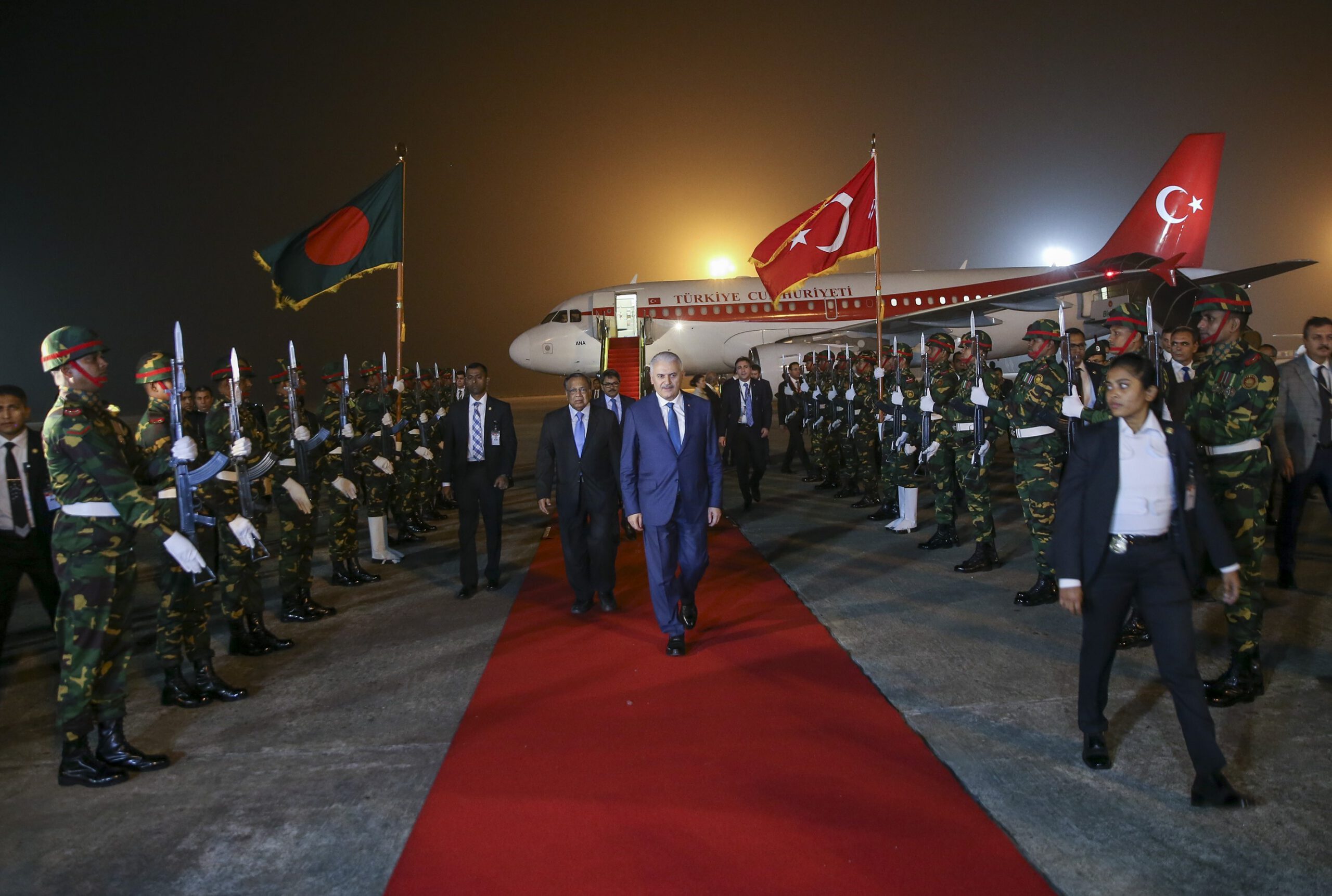 Turkish PM Binali Yildirim welcomed to Dhaka | Dec 18, 2017