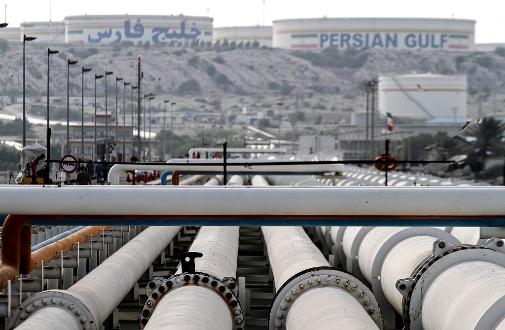 Iranian pipelines on Khark Island