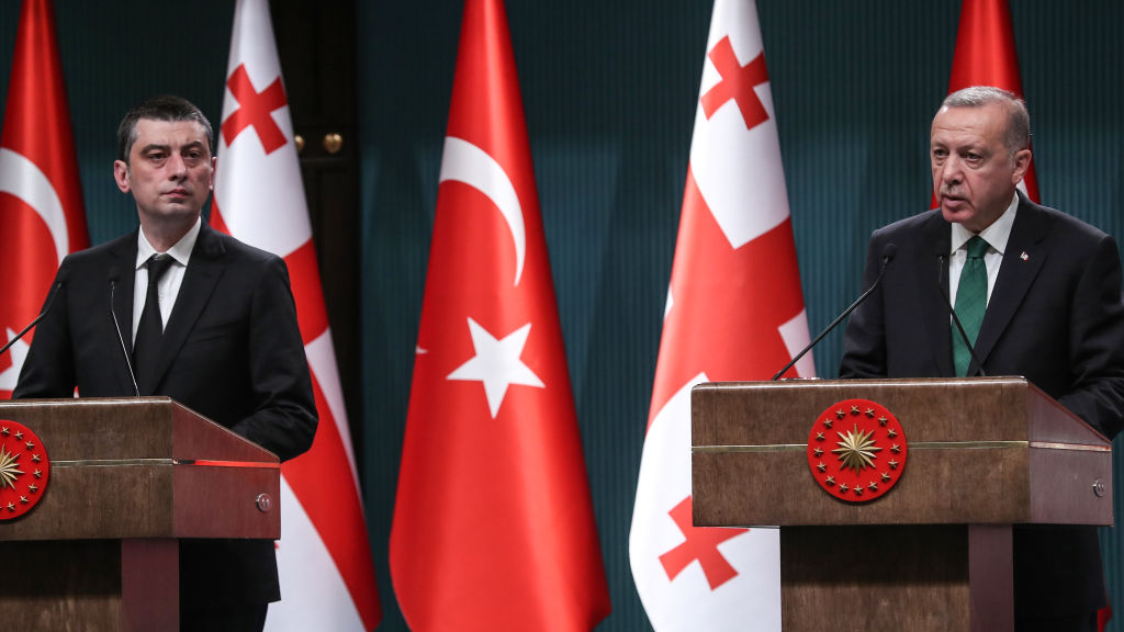 Turkey's President Recep Tayyip Erdogan (R) and Georgia's Prime Minister Giorgi Gakharia (L) hold a joint press conference at the Presidential Complex in Ankara on October 31, 2019.