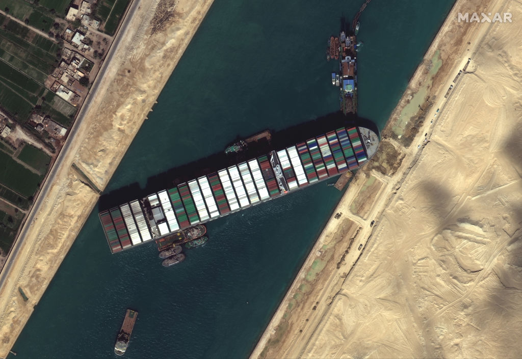 Satellite image (c) 2021 Maxar Technologies.